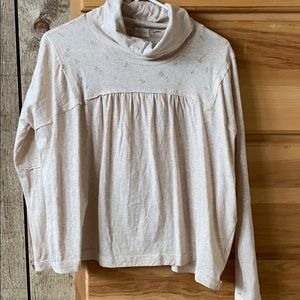 Long sleeve t